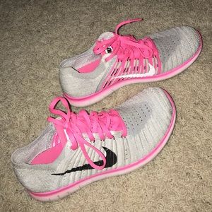 Nike knit shoes
